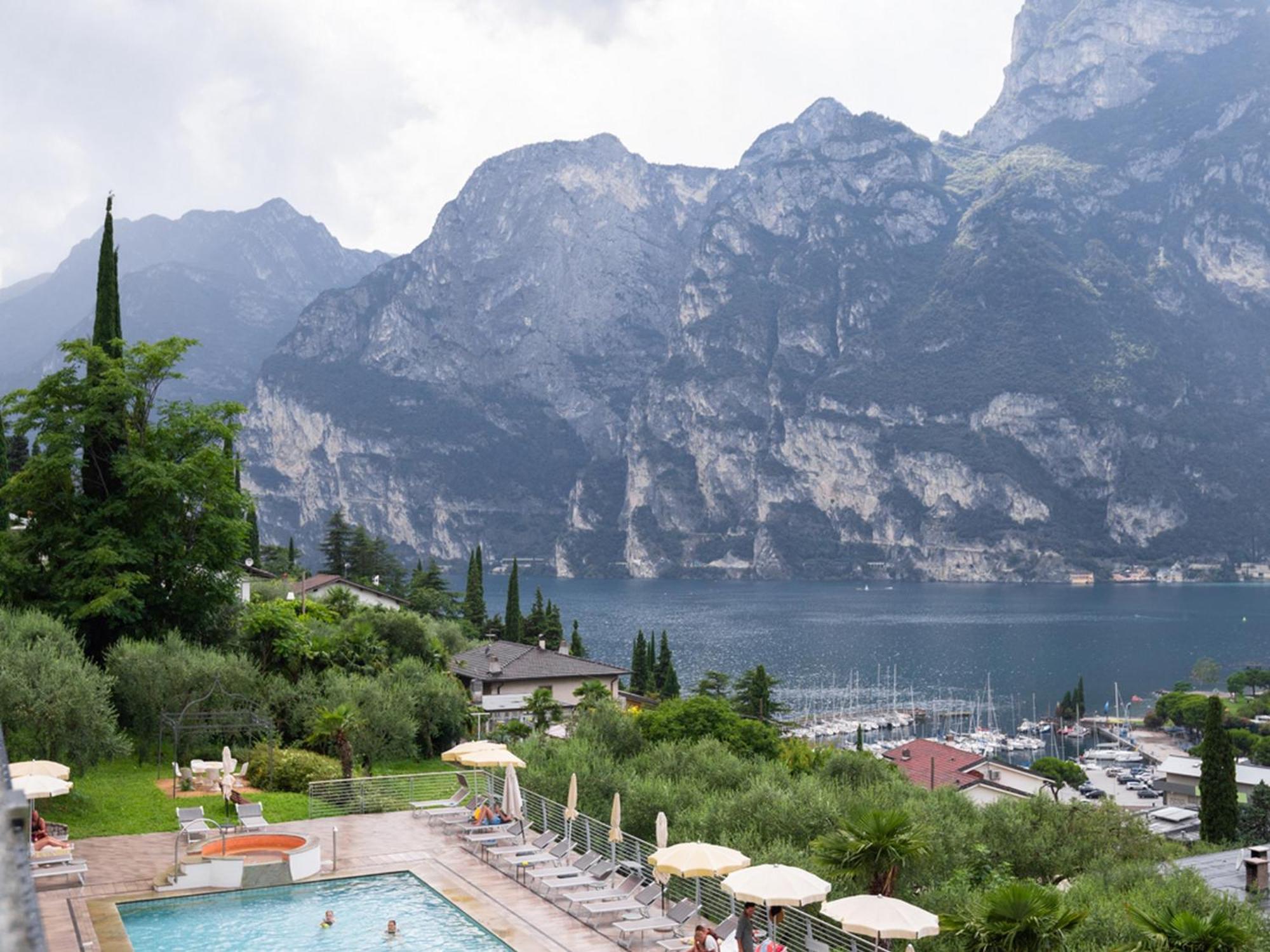 Benacus Panoramic 3*