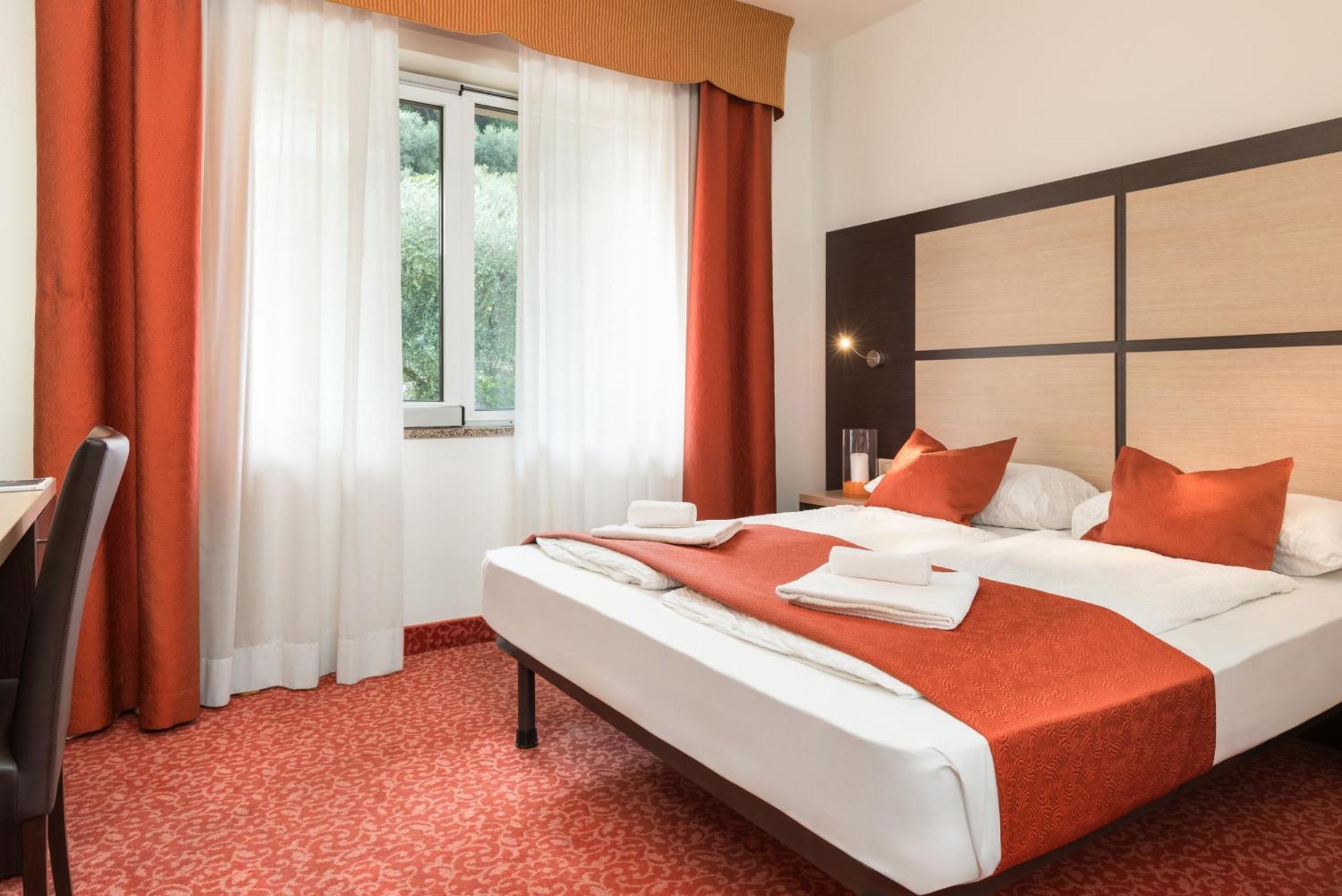 Hotel Benacus Panoramic 3*
