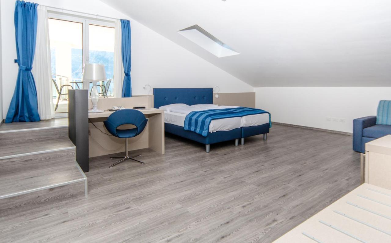 Benacus Panoramic Hotel